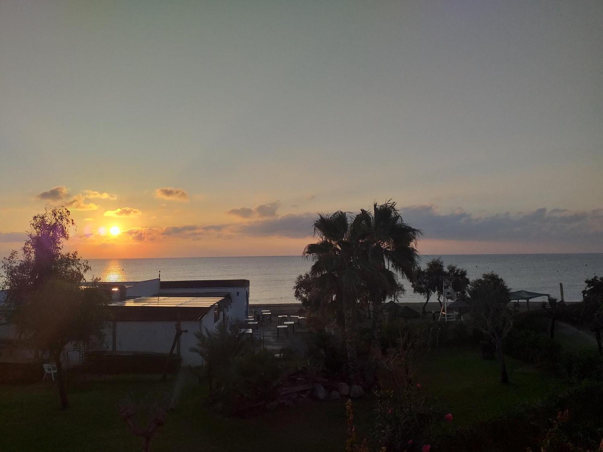 Sunrise Vera-Naturista Buitenkant foto